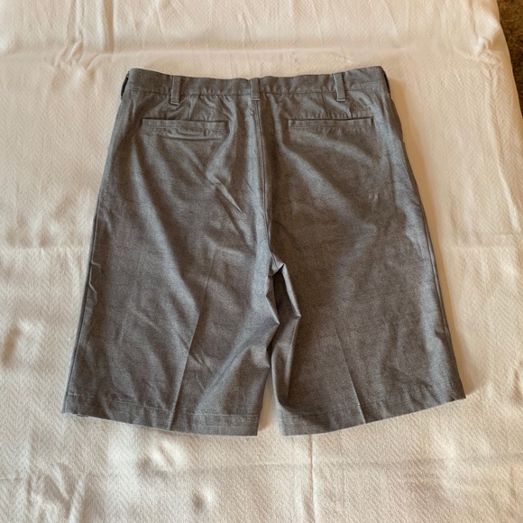 Adidas Short, Size 32, Grey - Picture 5 of 13